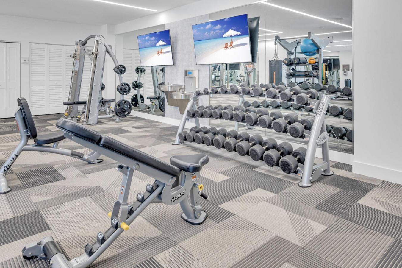 Modern Unit Mins From Brickell With Free Parking Miami Exterior foto