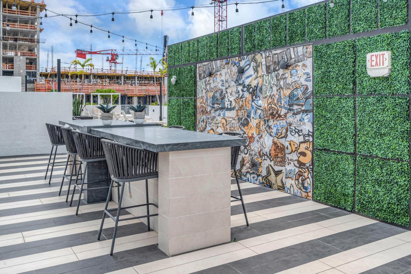 Modern Unit Mins From Brickell With Free Parking Miami Exterior foto