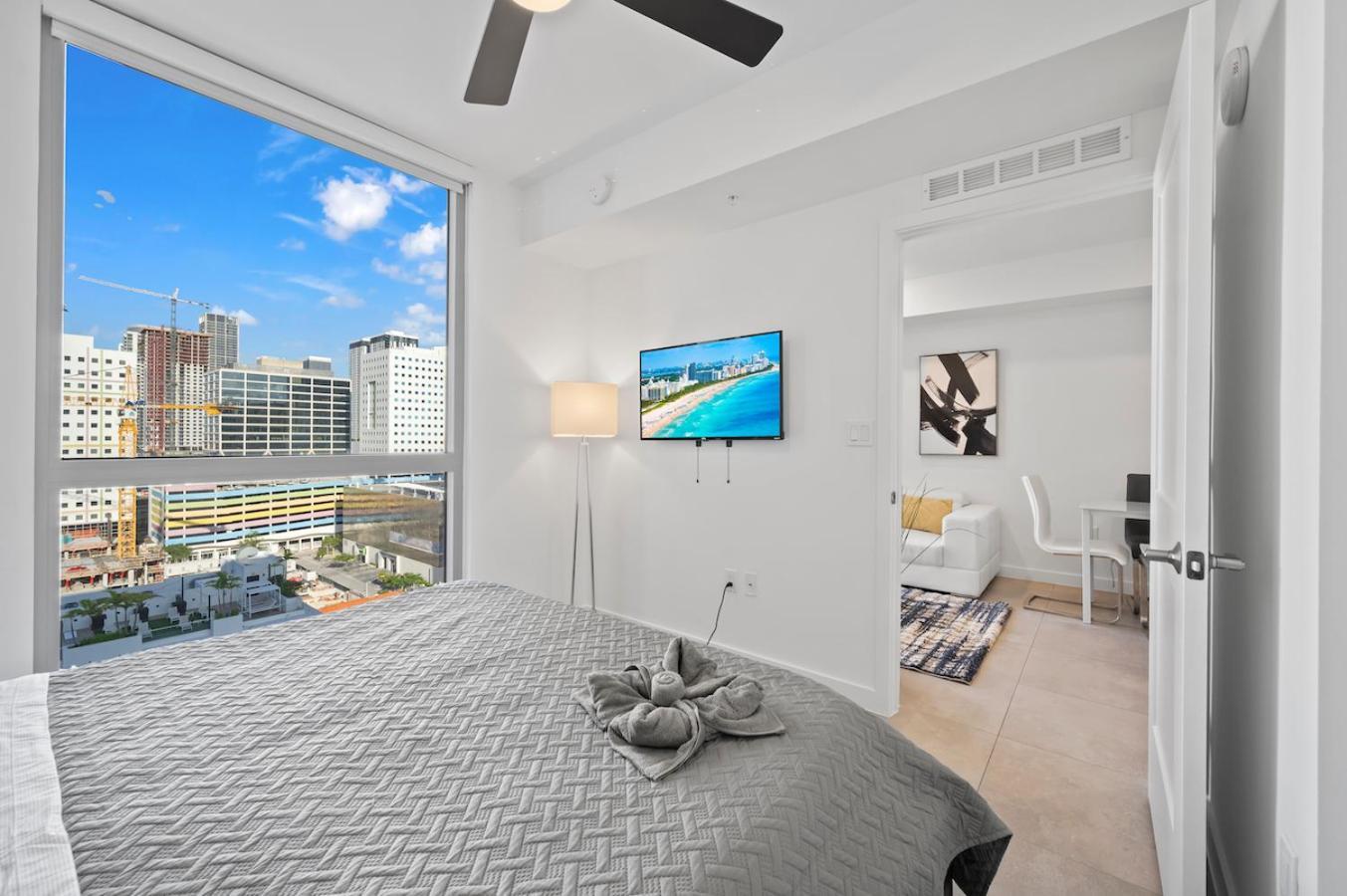 Modern Unit Mins From Brickell With Free Parking Miami Exterior foto